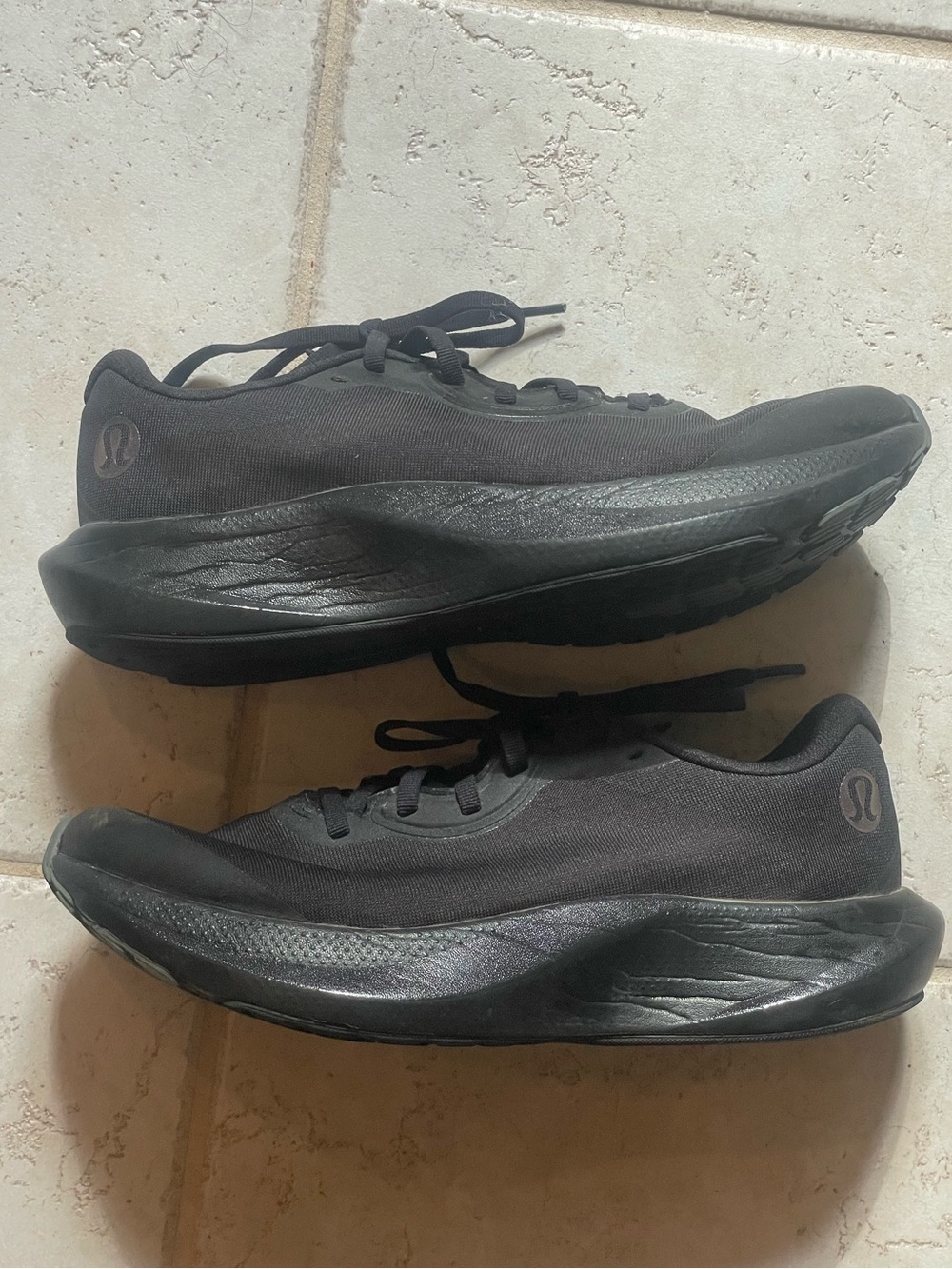 W Split Shift Running Shoe
